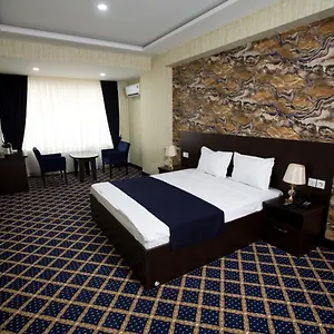 Отель Kristal